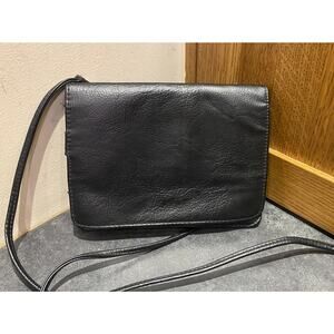 Safekeeper Crossbody Anti theft Black Purse Women’s Shoulder Travelon